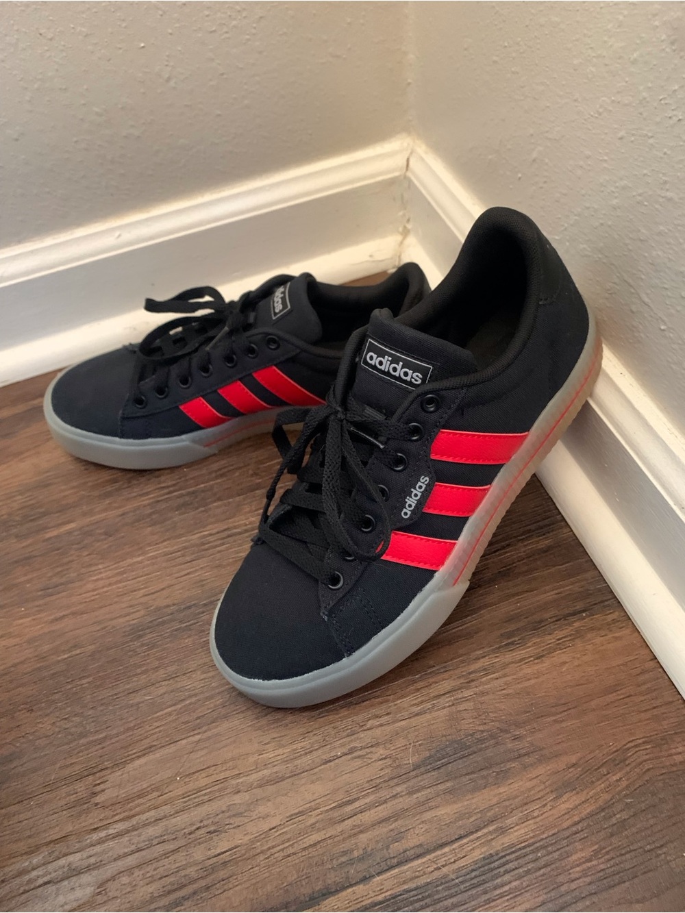 Adidas Daily 3.0 Black/Red Sz 7